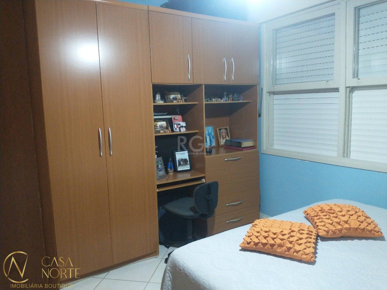 Apartamento à venda com 2 quartos, 54m², Rua Padre João Batista Reus no bairro Camaquã em Porto Alegre