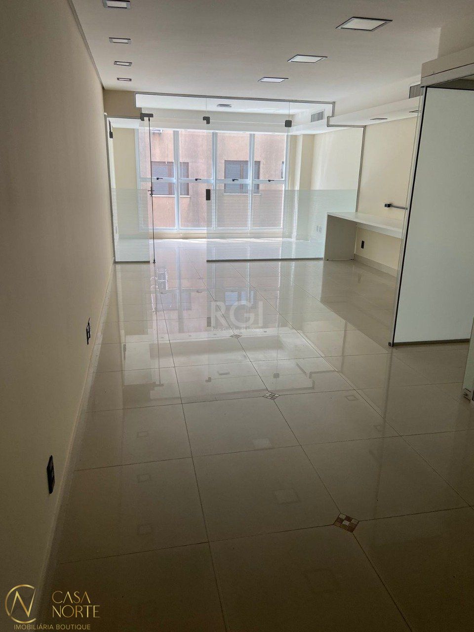 Sala Comercial à venda , 52m², Rua Padre Chagas, no bairro Moinhos de Vento em Porto Alegre