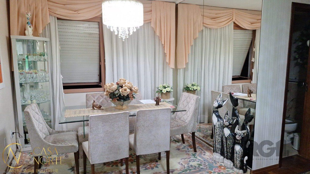 Apartamento à venda com 2 quartos, 74m², 1 vaga, Rua Barão de Tramandaí no bairro Passo da Areia em Porto Alegre