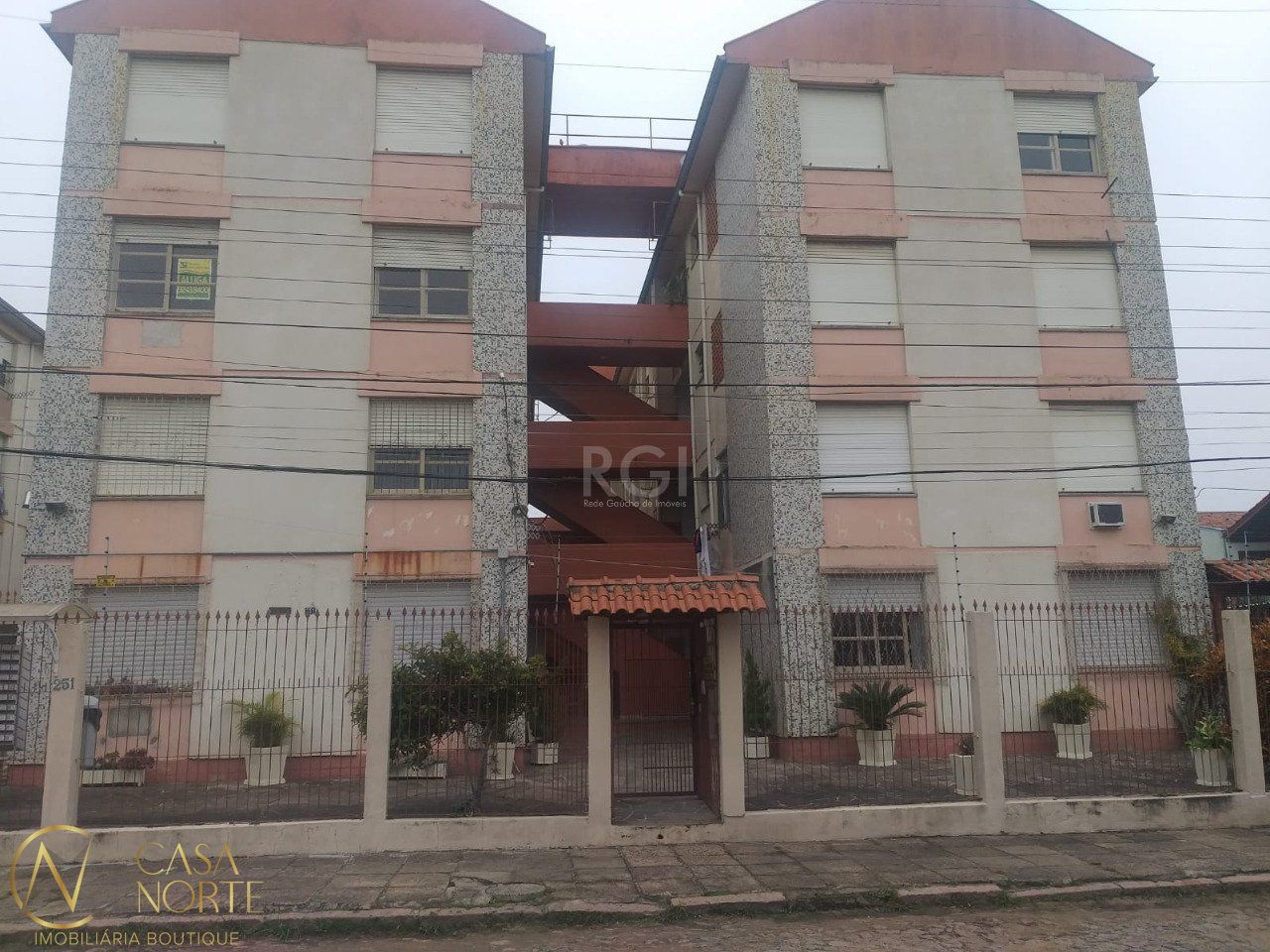 Apartamento à venda com 2 quartos, 46m², 1 vaga, Rua Dona Elvira no bairro Ipanema em Porto Alegre