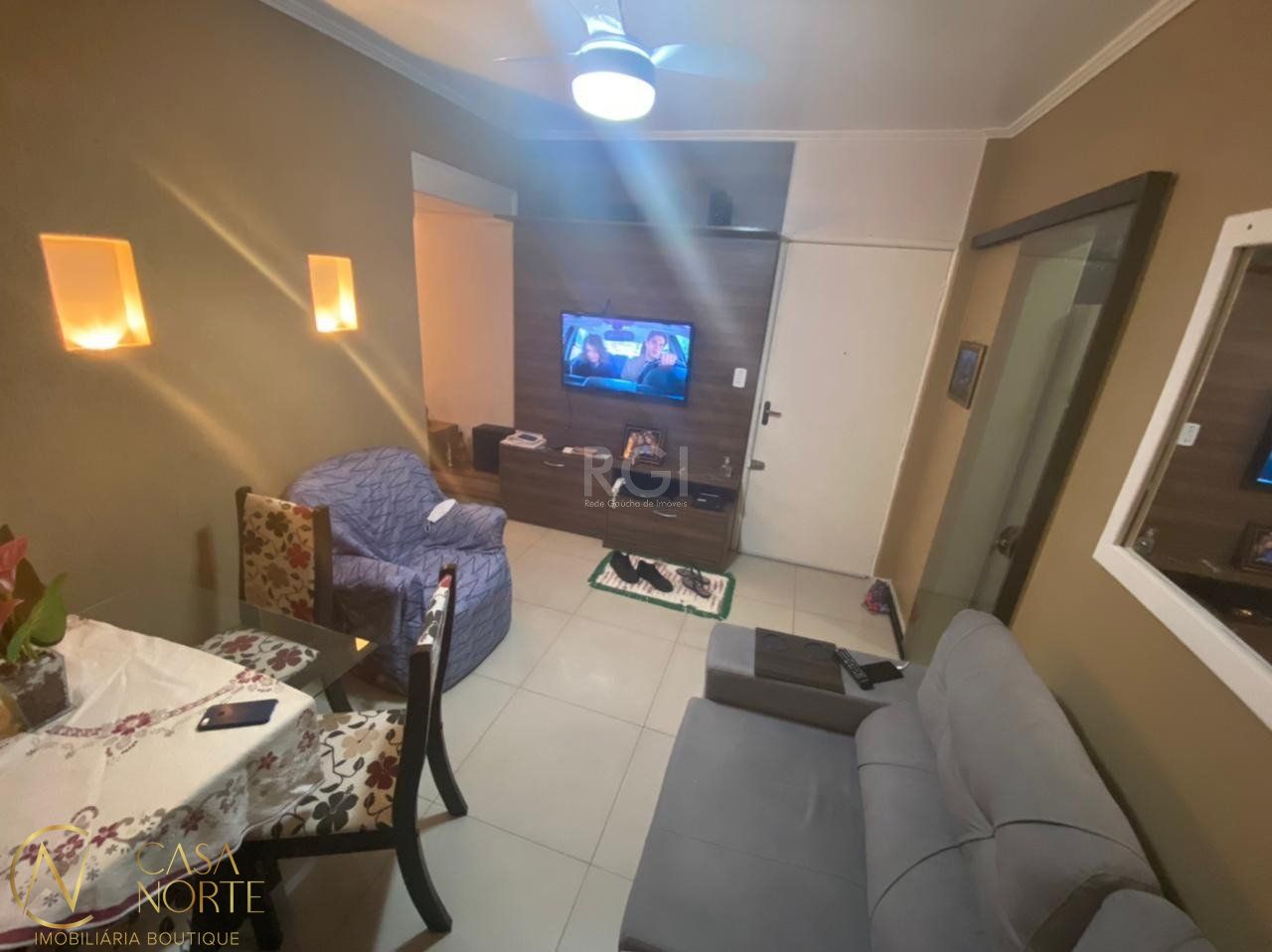 Apartamento à venda com 2 quartos, 47m², 1 vaga, Rua Diomario Moojen no bairro Cristal em Porto Alegre