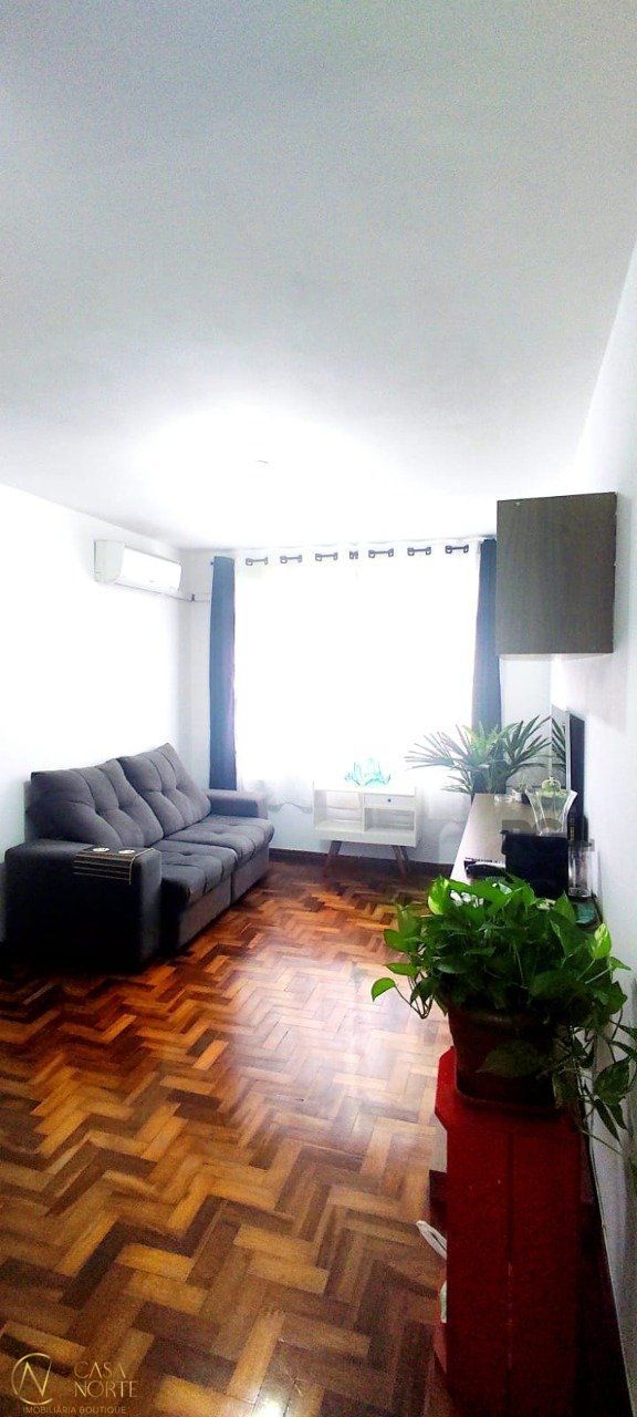 Apartamento à venda com 2 quartos, 53m², 1 vaga, Rua Eurico Lara no bairro Medianeira em Porto Alegre