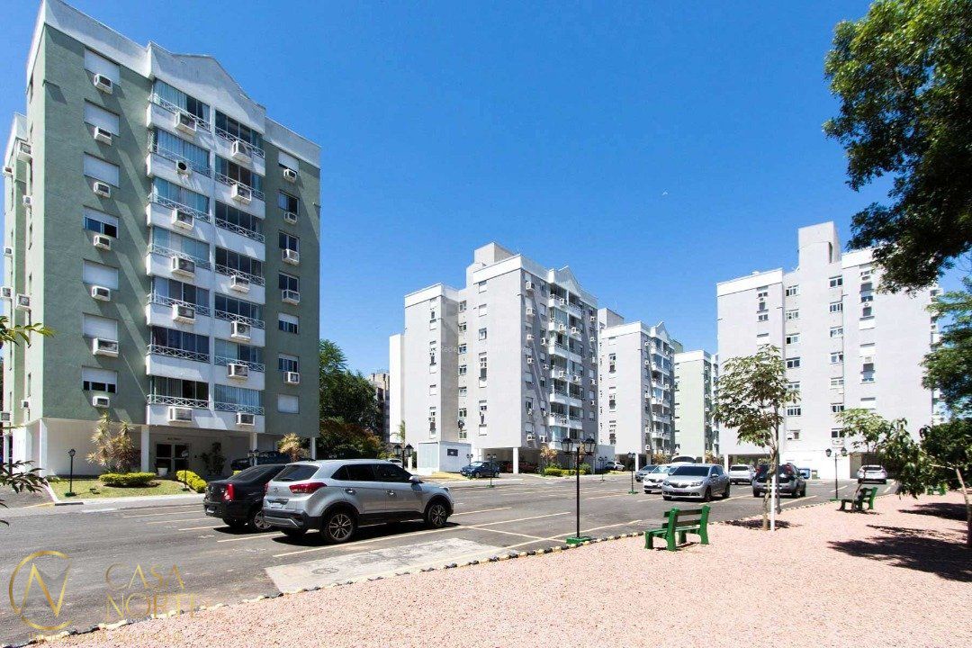 Apartamento à venda com 3 quartos, 71m², 1 suíte, 2 vagas, Rua Wilson Adnislen Freitas de Paiva Bueno no bairro Cavalhada em Porto Alegre