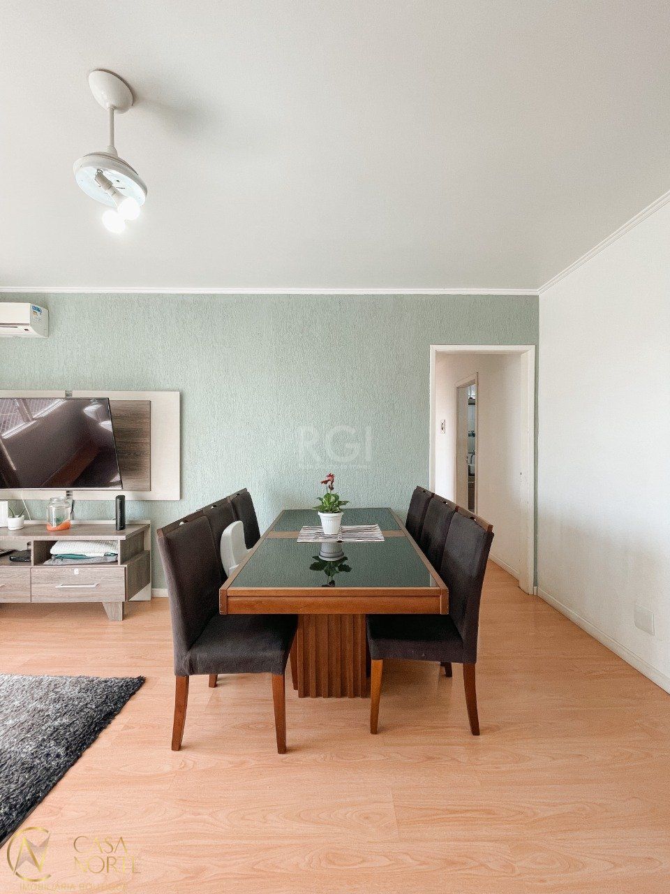 Apartamento à venda com 3 quartos, 96m², 1 vaga, Rua Antenor Lemos, no bairro Menino Deus em Porto Alegre