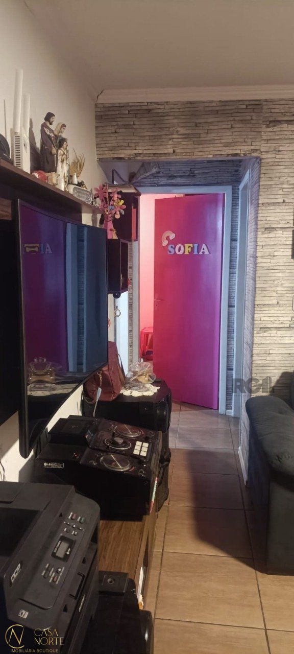 Apartamento à venda com 2 quartos, 61m², 1 vaga, Rua Dário Totta no bairro Teresópolis em Porto Alegre