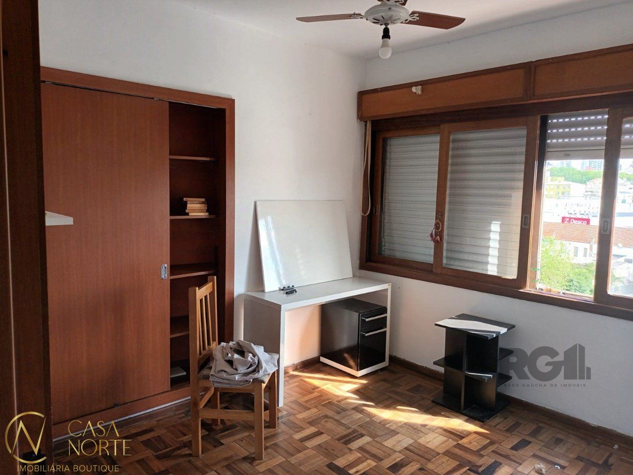 Apartamento à venda com 3 quartos, 82m², Rua São Carlos no bairro Floresta em Porto Alegre