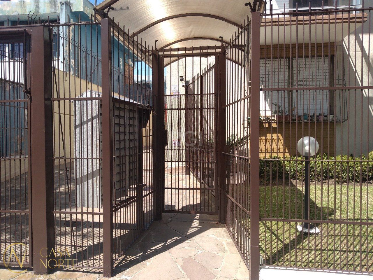 Apartamento à venda com 2 quartos, 66m², Rua General Caldwell no bairro Menino Deus em Porto Alegre