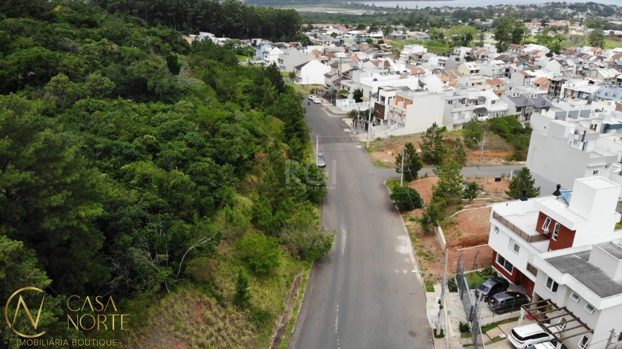Terreno à venda  com 322m², Rua Manoel Fernandes no bairro Guarujá em Porto Alegre