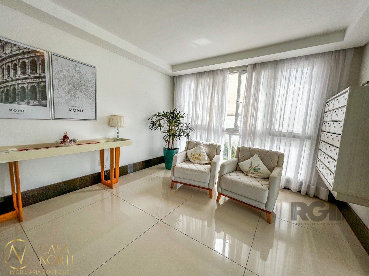 Apartamento à venda com 3 quartos, 95m², 1 suíte, 2 vagas, Rua Doutor Armando Barbedo no bairro Tristeza em Porto Alegre