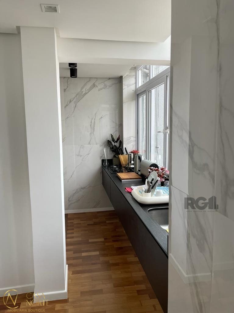 Apartamento à venda com 2 quartos, 110m², 1 suíte, Rua Professor Duplan no bairro Rio Branco em Porto Alegre