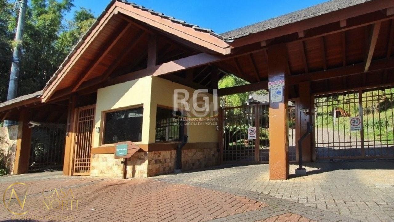 Casa de Condomínio à venda com 4 quartos, 209m², 2 suítes, 2 vagas, Avenida Engenheiro Ludolfo Boehl no bairro Teresópolis em Porto Alegre