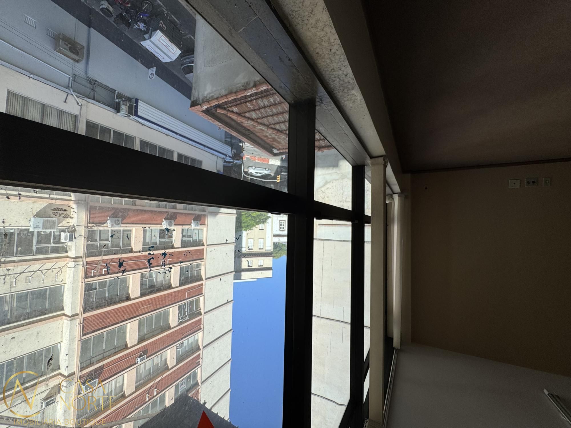 Sala Comercial à venda com 1 quarto, Rua General Vitorino no bairro Centro Histórico em Porto Alegre