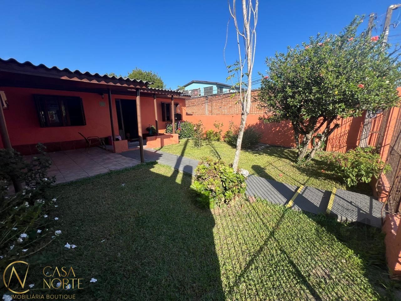 Casa à venda com 2 quartos, 120m², 2 vagas, Rua Ozório José Martins no bairro Campo Novo em Porto Alegre