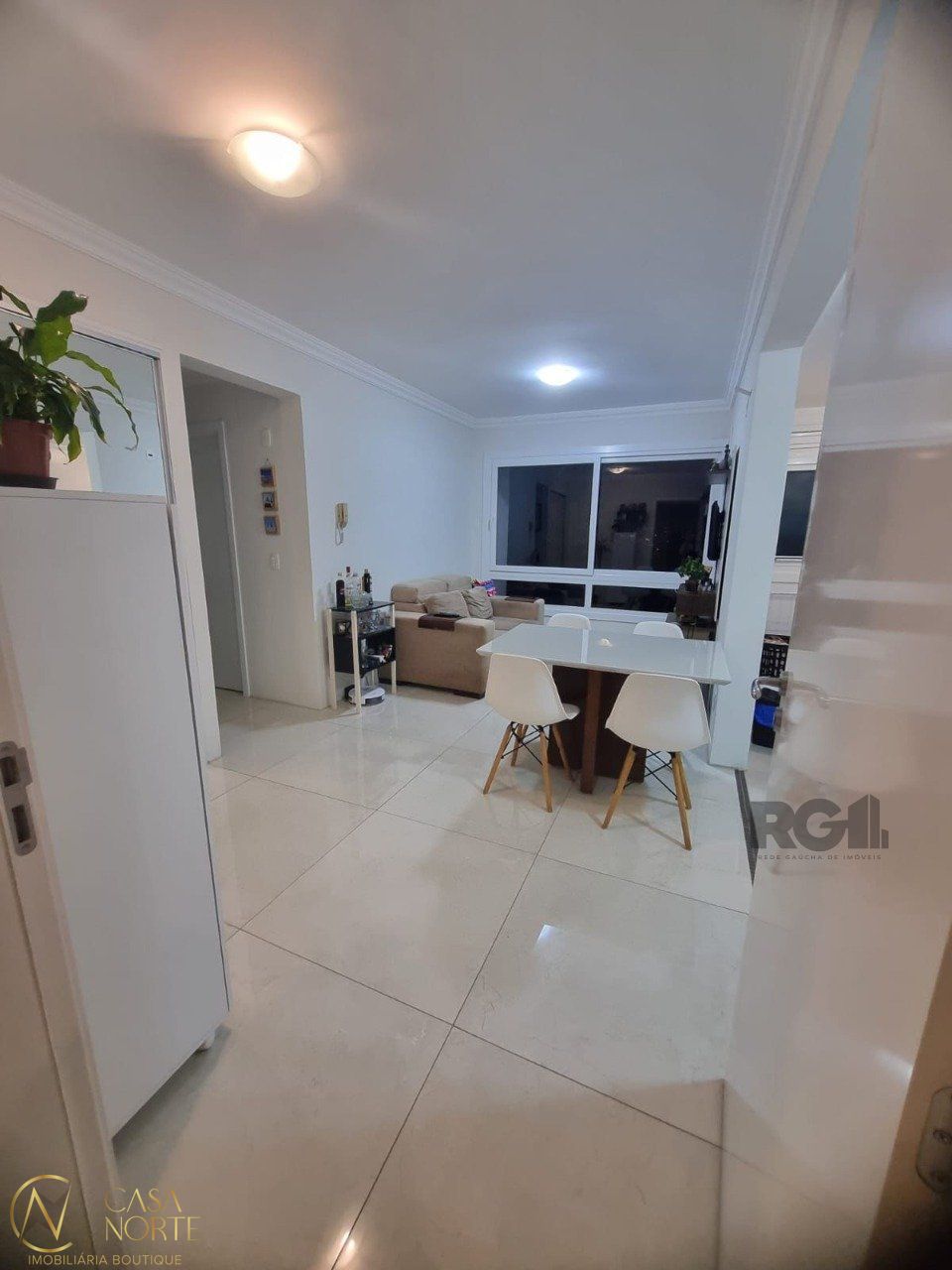 Apartamento à venda com 1 quarto, 48m², 1 suíte, 2 vagas, Rua Delfino Riet no bairro Santo Antônio em Porto Alegre