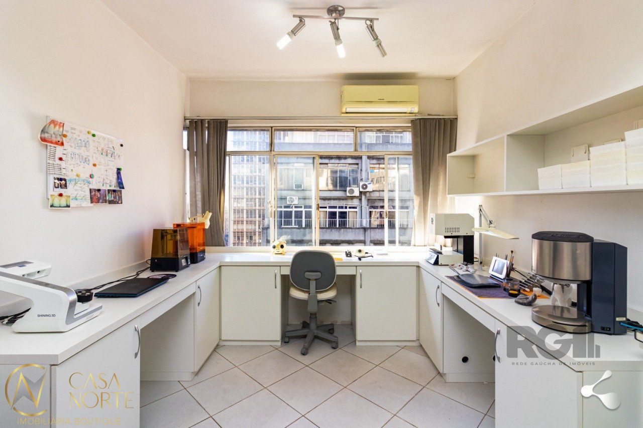 Sala Comercial à venda , 31m², Rua Uruguai no bairro Centro Histórico em Porto Alegre