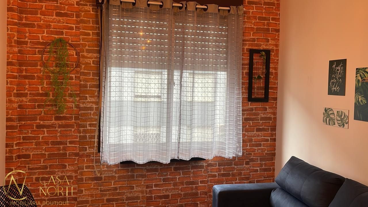 Apartamento à venda com 2 quartos, 47m², 1 vaga, Praça Floresta Aurora no bairro Cristal em Porto Alegre