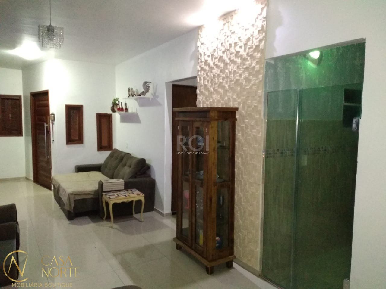 Casa à venda com 2 quartos, 97m², 2 vagas, Rua Doutor Osmar Pilla no bairro Aberta dos Morros em Porto Alegre