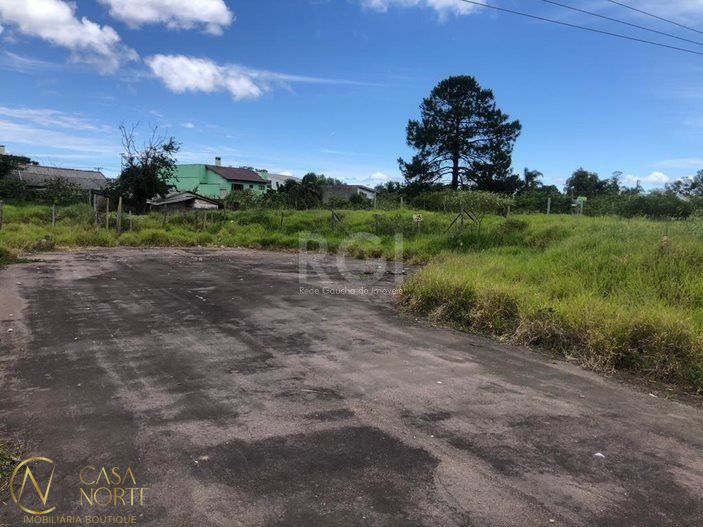 Terreno à venda  com 204m², Rua Sezefredo Nunes no bairro Restinga em Porto Alegre