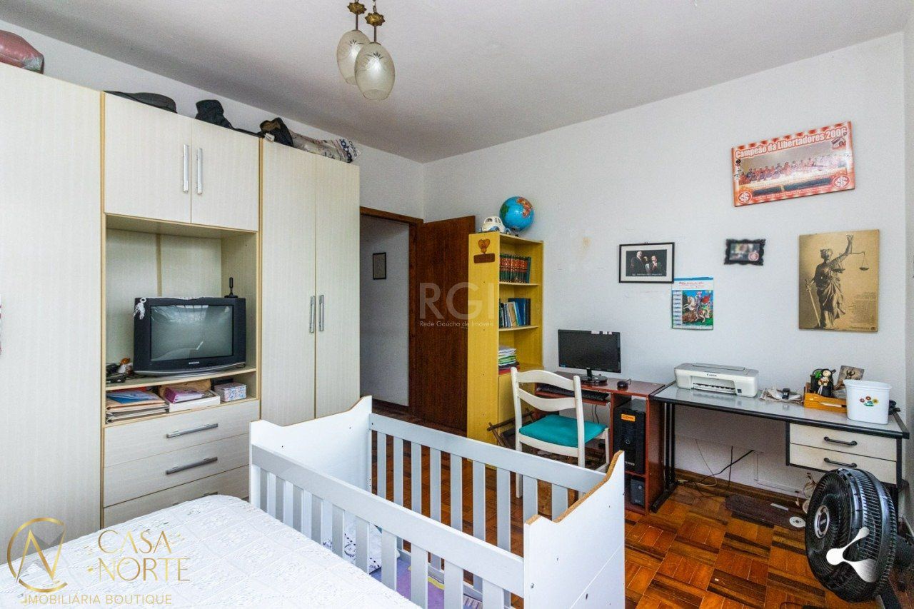 Apartamento à venda com 2 quartos, 77m², Avenida Protásio Alves no bairro Petrópolis em Porto Alegre