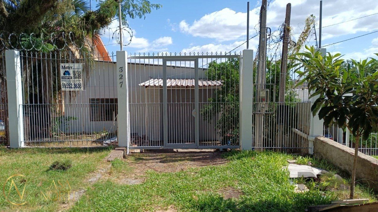 Casa à venda com 2 quartos, 150m², 2 vagas, Avenida José Correa da Silva no bairro Cavalhada em Porto Alegre