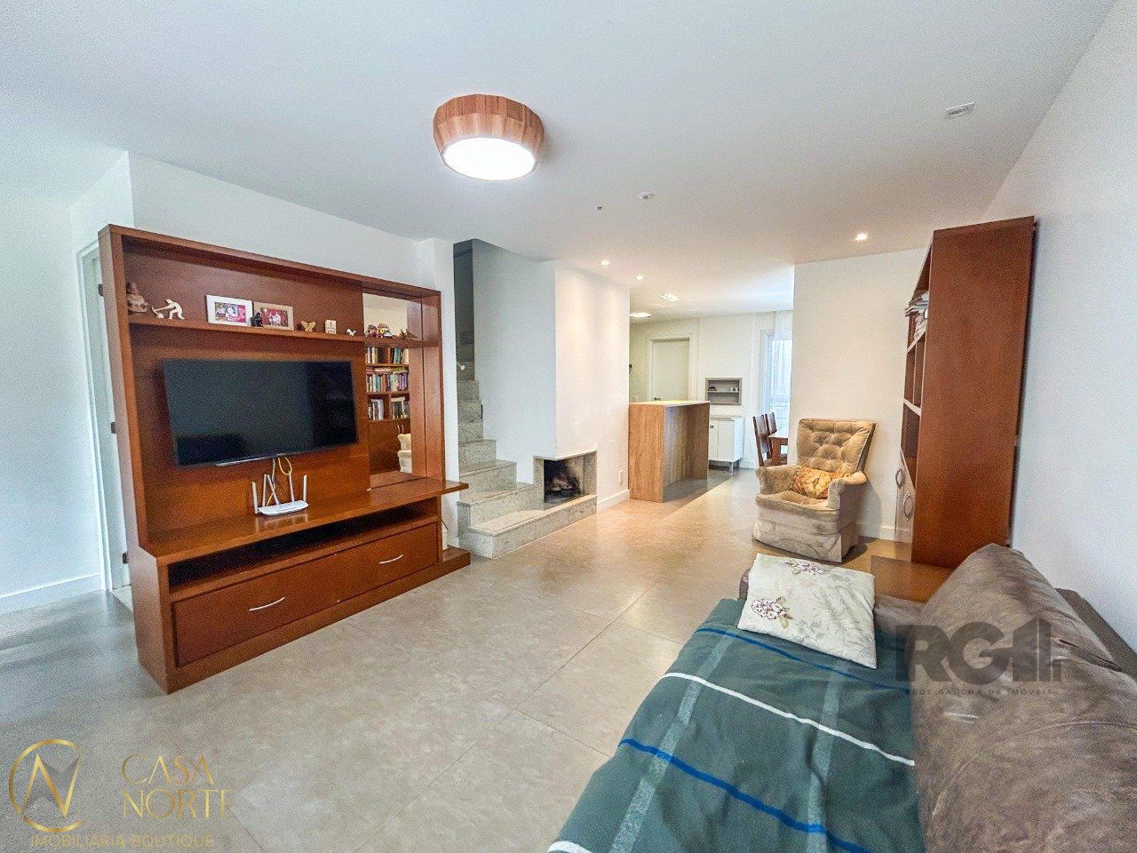 Casa de Condomínio à venda com 3 quartos, 120m², 1 suíte, 2 vagas, Estrada João Salomoni no bairro Vila Nova em Porto Alegre