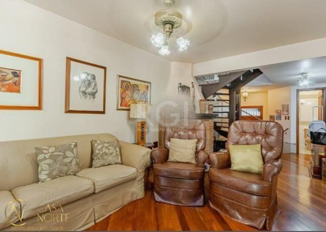 Casa de Condomínio à venda com 3 quartos, 165m², 1 suíte, Rua Manoel Lopes Meirelles, no bairro Jardim Sabará em Porto Alegre