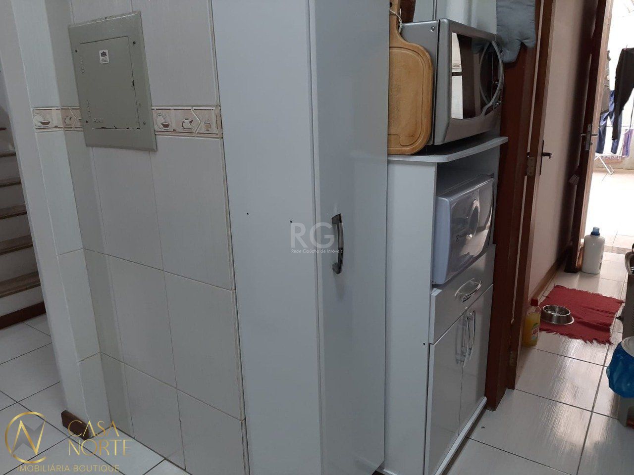 Casa à venda com 3 quartos, 117m², 1 suíte, 1 vaga, Rua Guatambu no bairro Hípica em Porto Alegre