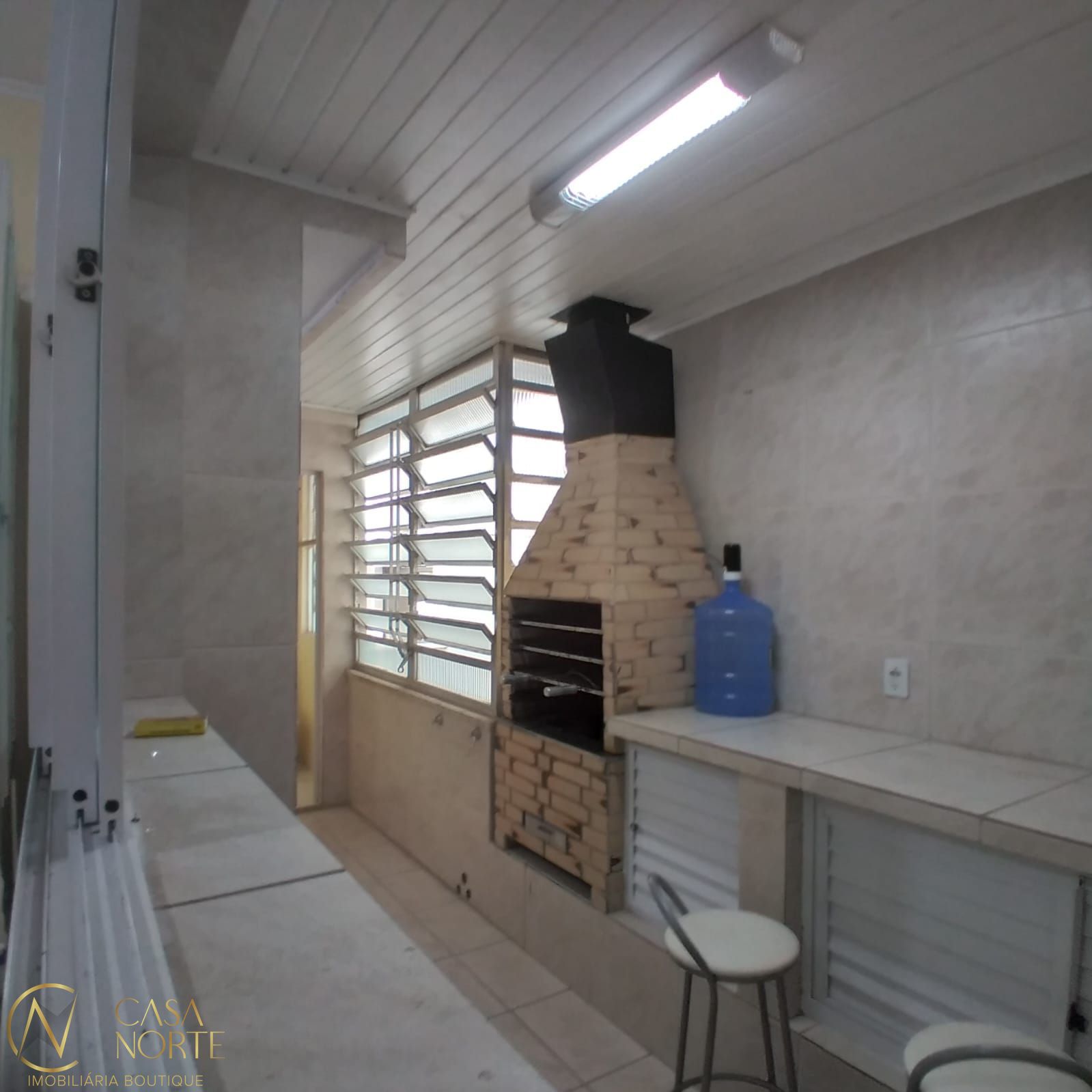 Apartamento à venda com 3 quartos, 86m², 1 suíte, Rua Visconde do Herval no bairro Menino Deus em Porto Alegre