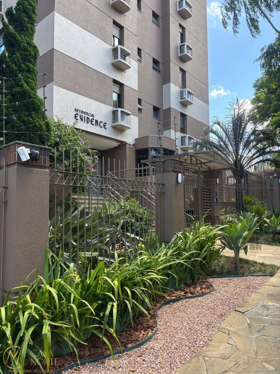 Apartamento à venda com 3 quartos, 100m², 1 suíte, 2 vagas, Rua General Couto de Magalhães no bairro São João em Porto Alegre