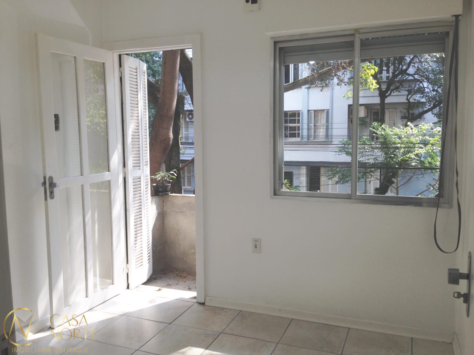 Apartamento à venda com 4 quartos, 117m², 1 suíte, Avenida Desembargador André da Rocha no bairro Centro Histórico em Porto Alegre