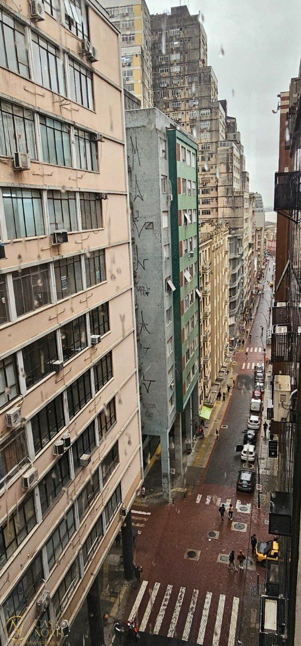 Sala Comercial à venda , 17m², Rua Vigário José Inácio no bairro Centro Histórico em Porto Alegre