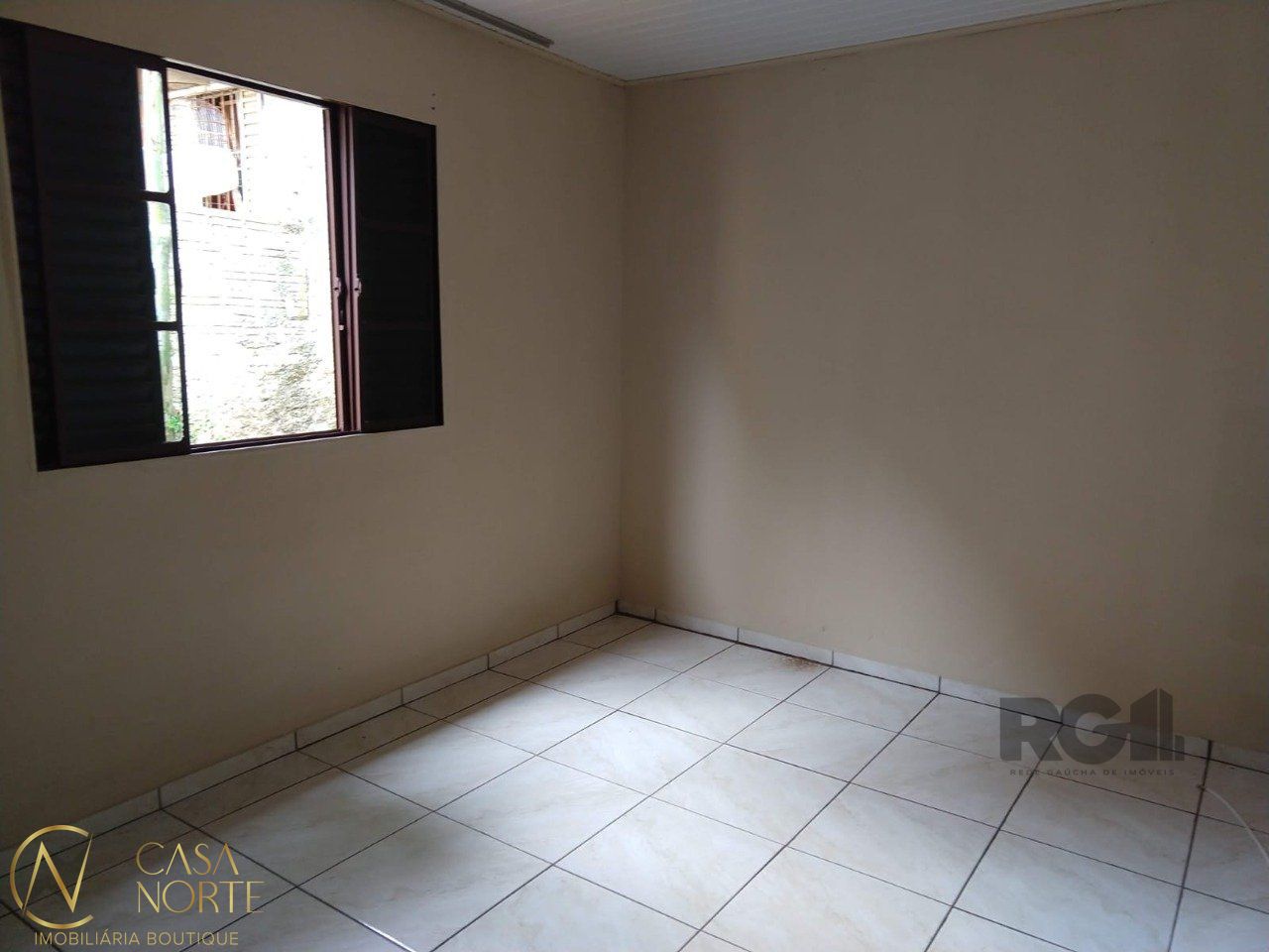 Terreno à venda  com 200m², Rua Joia no bairro Vila Nova em Porto Alegre
