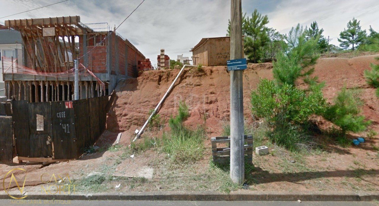 Terreno à venda  com 200m², Rua Manoel Fernandes no bairro Guarujá em Porto Alegre