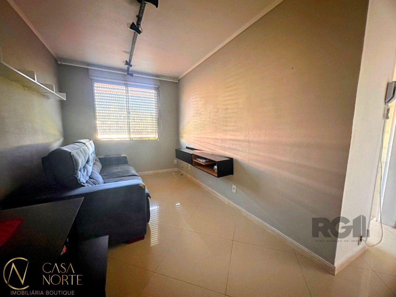 Apartamento à venda com 1 quarto, 43m², 1 vaga, Rua Aracy Froes no bairro Jardim Sabará em Porto Alegre