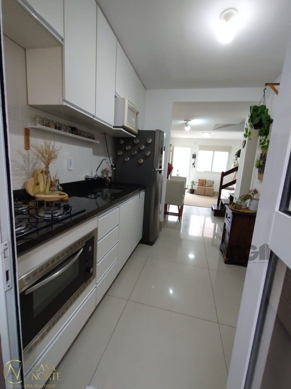 Casa de Condomínio à venda com 2 quartos, 95m², 1 vaga, Rua Giobatta Giuseppe Petracco no bairro Vila Nova em Porto Alegre