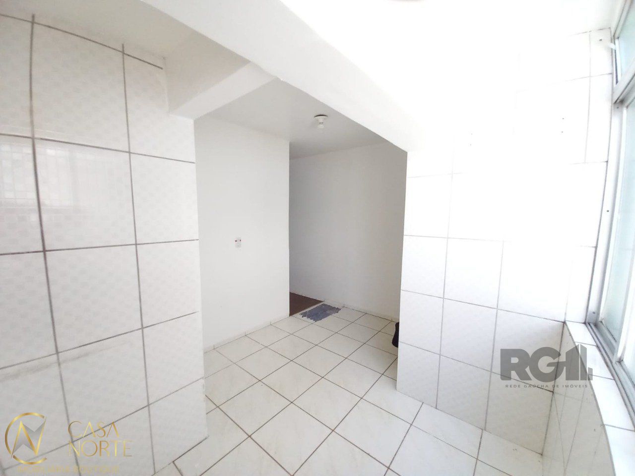 Apartamento à venda com 2 quartos, 49m², 1 vaga, Rua Rubem Pereira Torelly no bairro Restinga em Porto Alegre