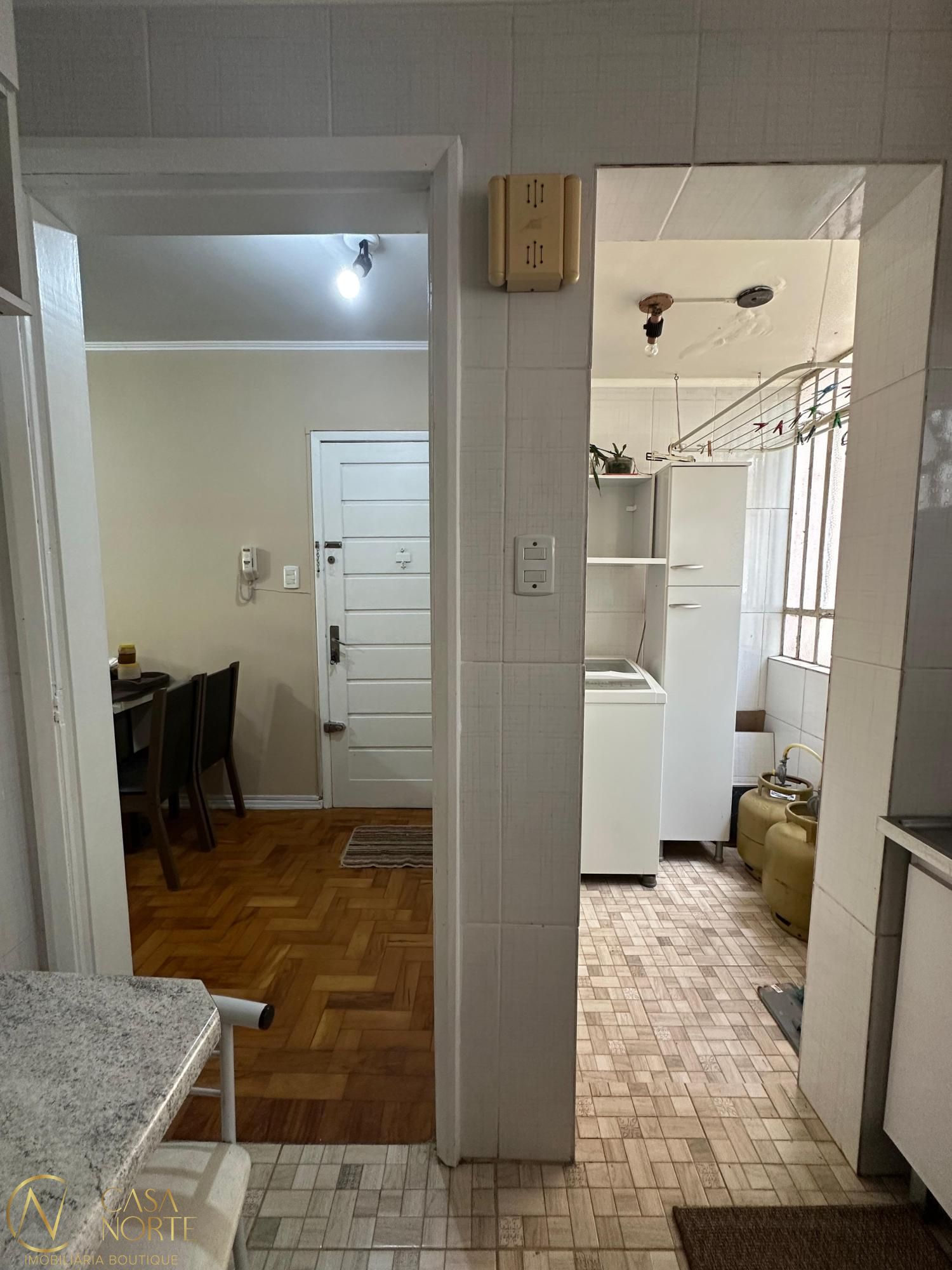 Apartamento à venda com 3 quartos, 63m², 1 vaga, Rua Professor Álvaro Alvim no bairro Rio Branco em Porto Alegre