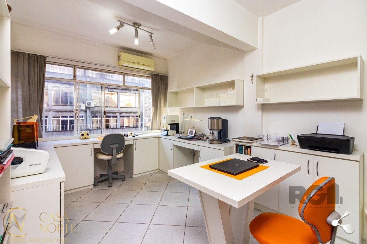Sala Comercial à venda , 31m², Rua Uruguai no bairro Centro Histórico em Porto Alegre