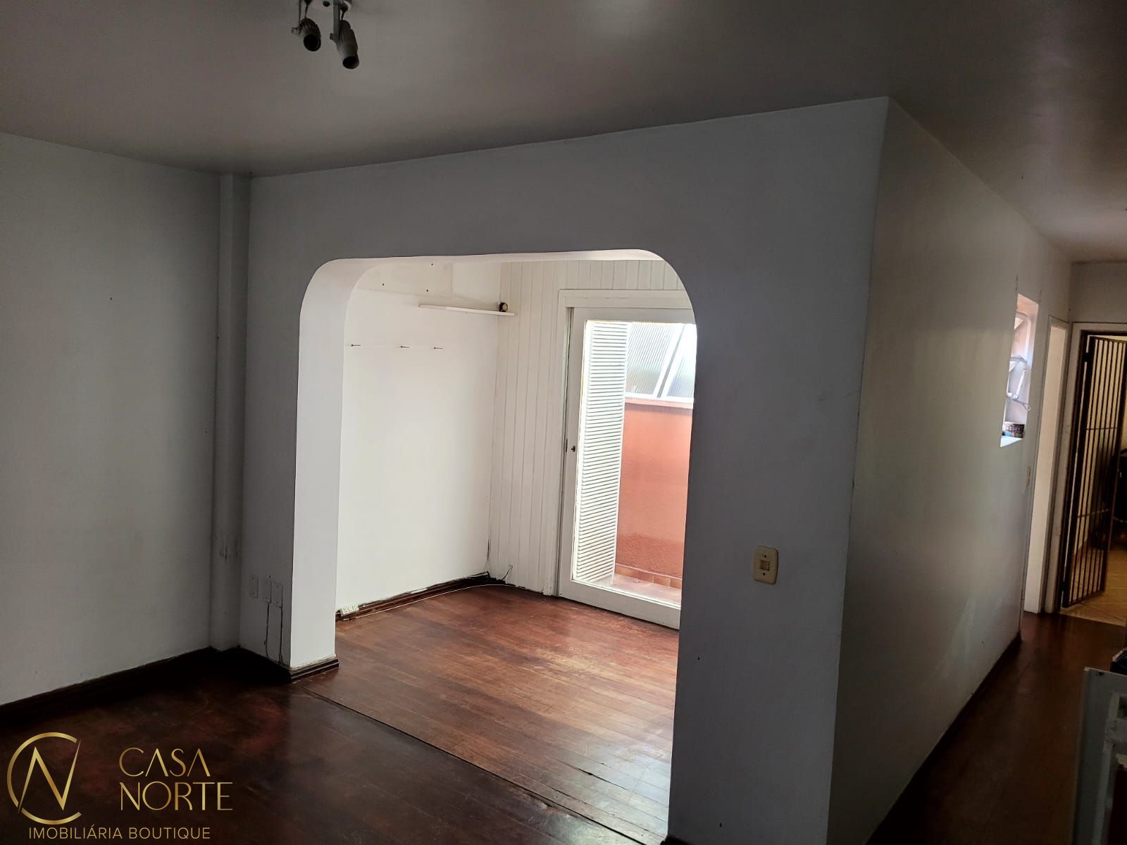 Apartamento à venda com 2 quartos, 74m², Rua Vicente da Fontoura no bairro Rio Branco em Porto Alegre