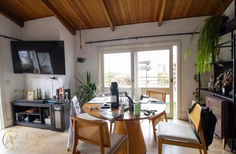 Cobertura à venda com 1 quarto, 120m², 1 vaga, Avenida Goethe no bairro Rio Branco em Porto Alegre