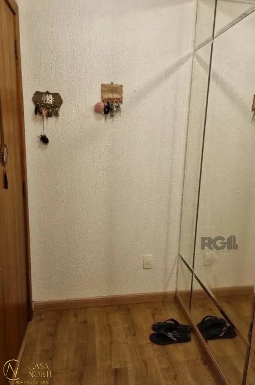 Apartamento à venda com 3 quartos, 104m², 1 suíte, 2 vagas, Rua Miguel Tostes no bairro Rio Branco em Porto Alegre