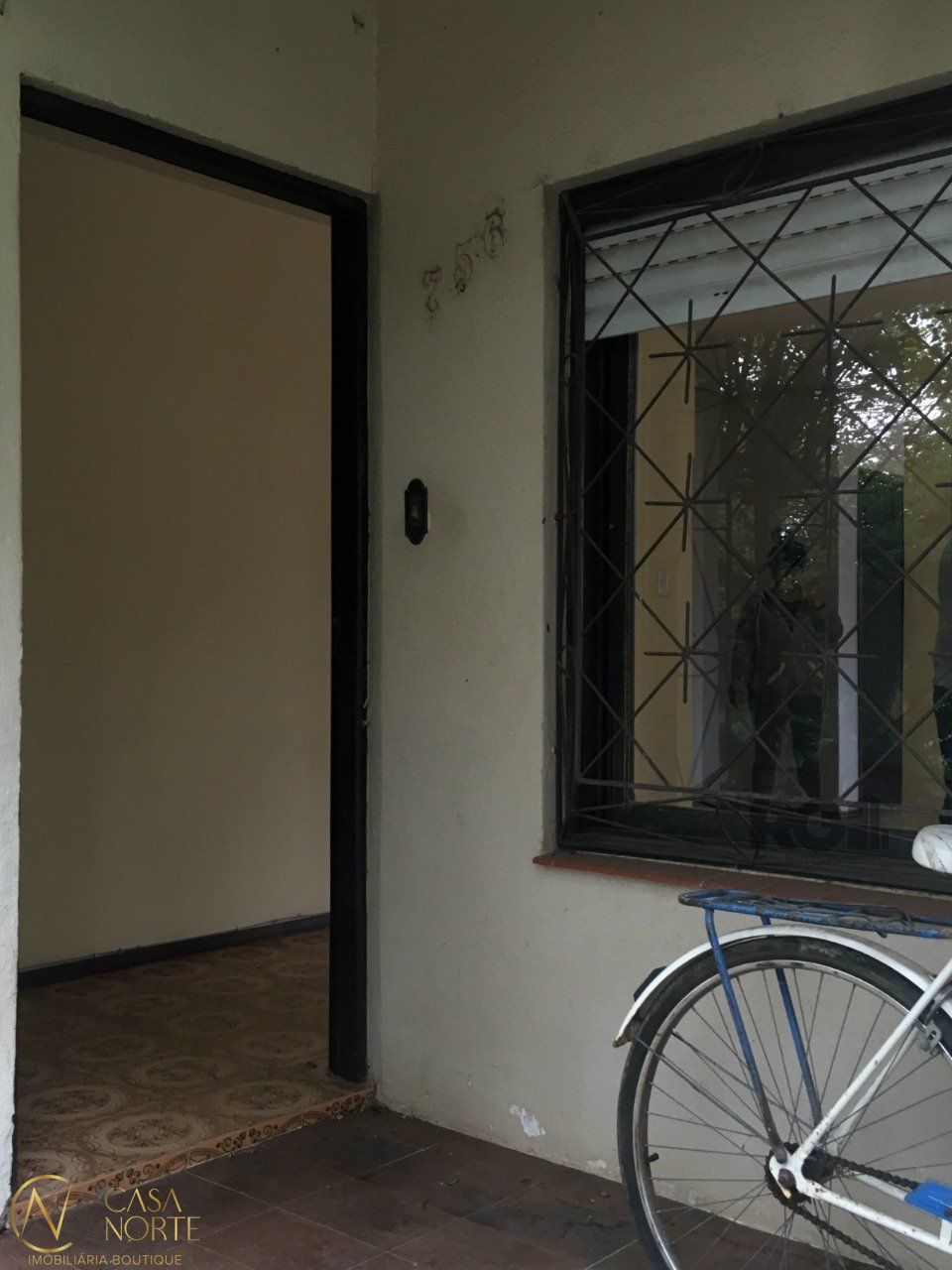 Casa à venda com 5 quartos, 0m², 4 vagas, Estrada Francisca de Oliveira Vieira no bairro Belém Novo em Porto Alegre