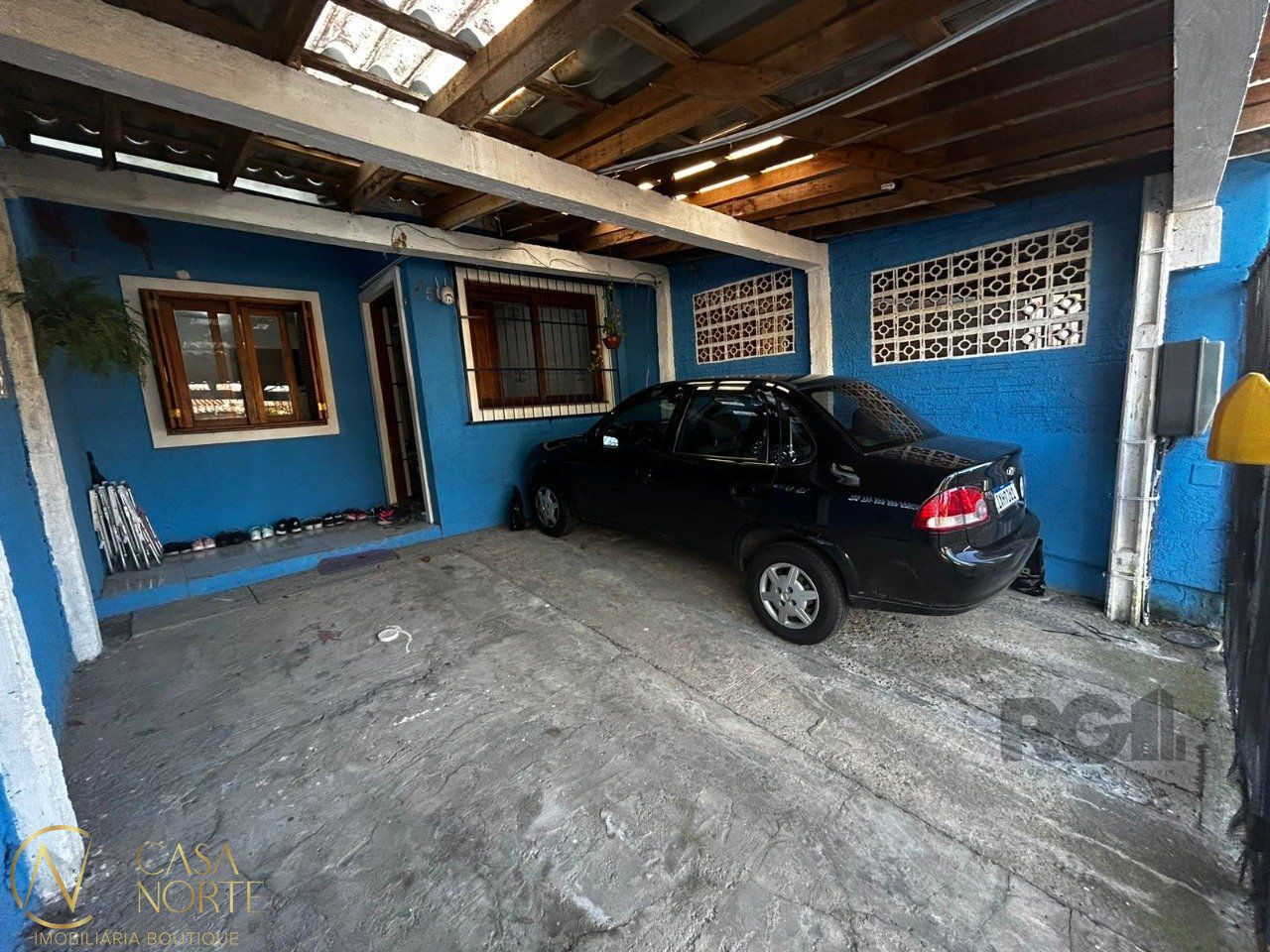 Casa à venda com 5 quartos, 135m², 2 vagas, Rua Delmar Kuhn no bairro Hípica em Porto Alegre