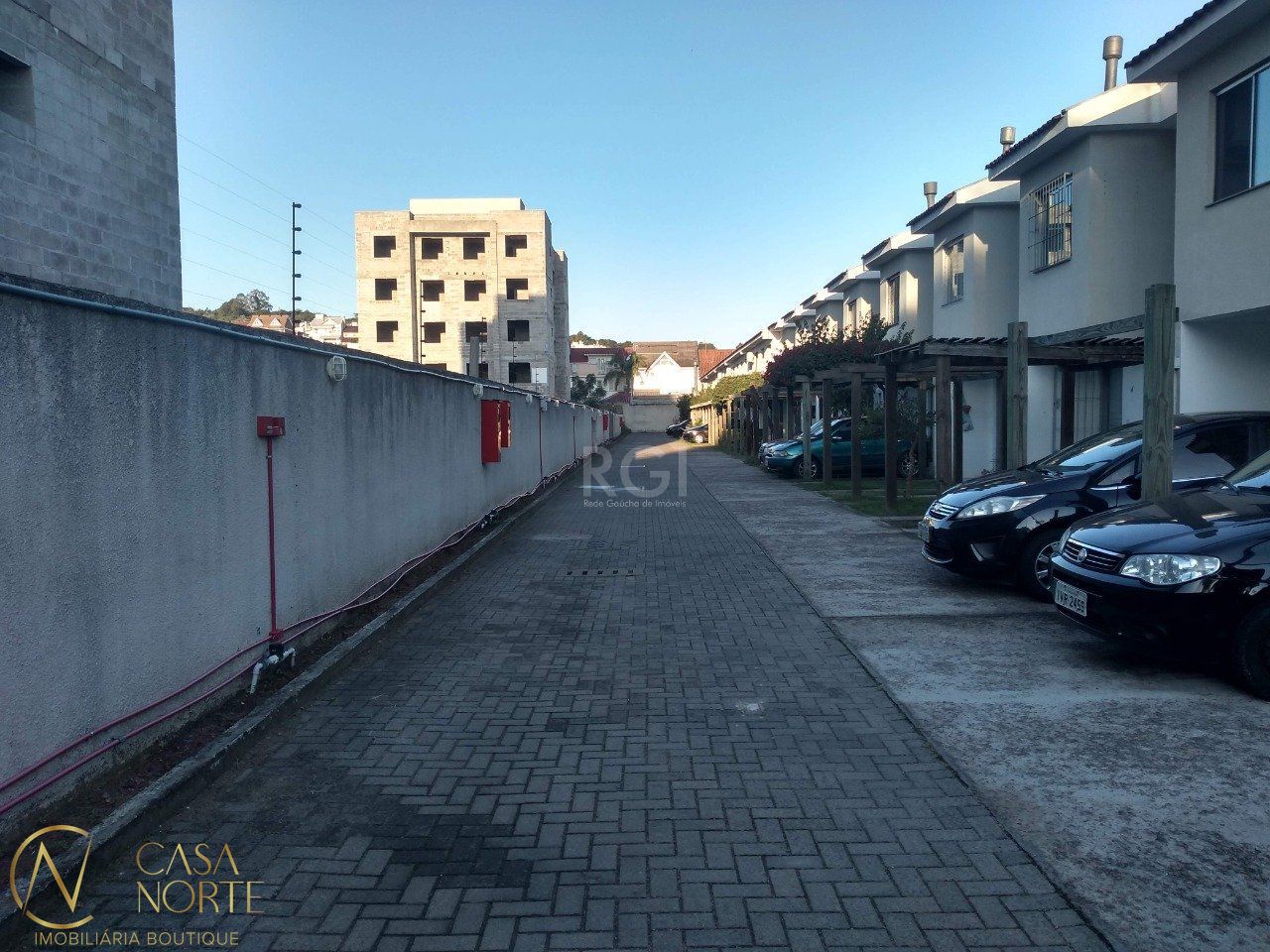 Casa de Condomínio à venda com 2 quartos, 51m², 1 vaga, Estrada Campo Novo no bairro Ipanema em Porto Alegre