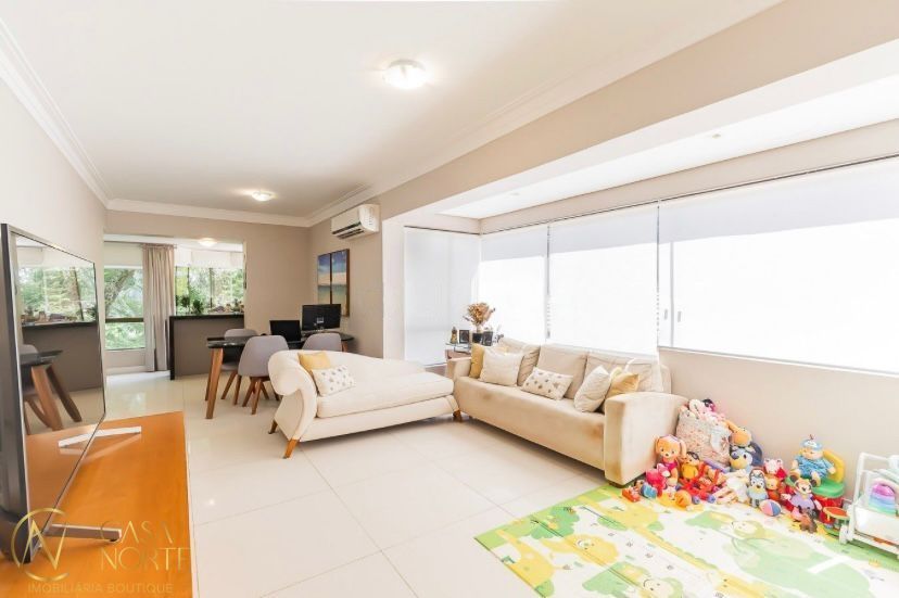 Apartamento à venda com 3 quartos, 113m², 1 suíte, 2 vagas, Rua Perpétua Teles no bairro Petrópolis em Porto Alegre