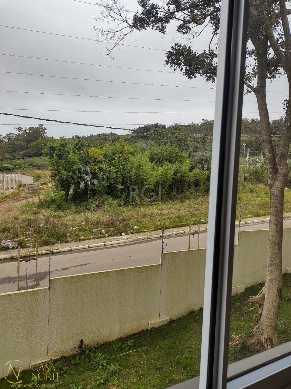Apartamento à venda com 2 quartos, 40m², 1 vaga, Avenida Protásio Alves no bairro Petrópolis em Porto Alegre
