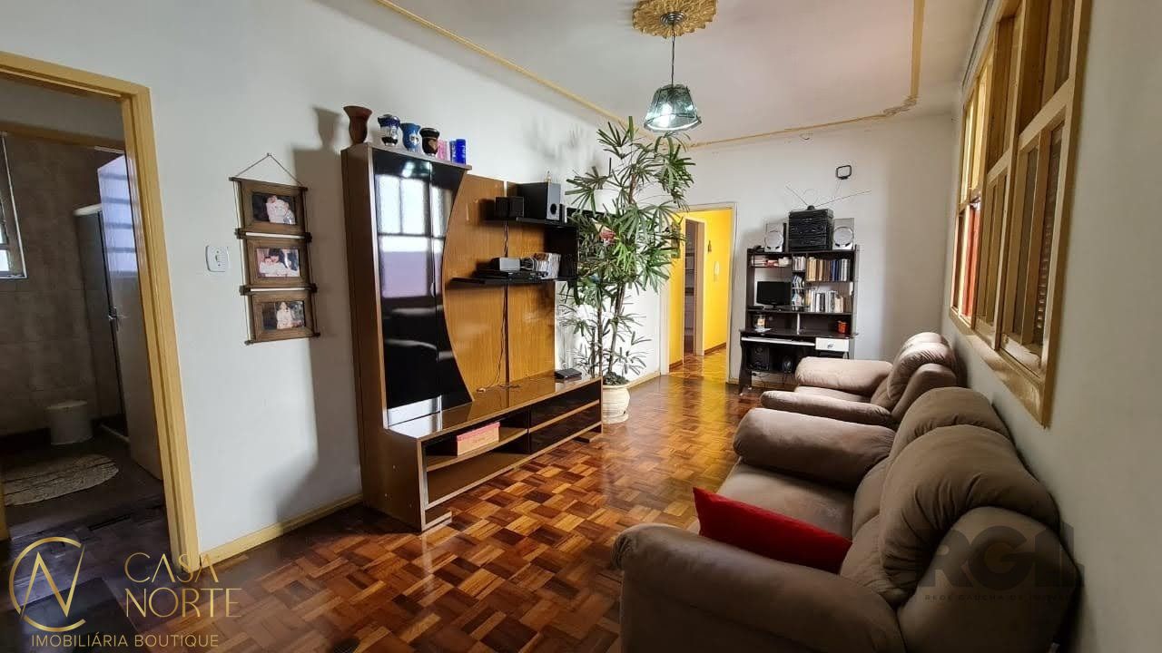 Apartamento à venda com 3 quartos, 113m², Avenida São Pedro no bairro São Geraldo em Porto Alegre