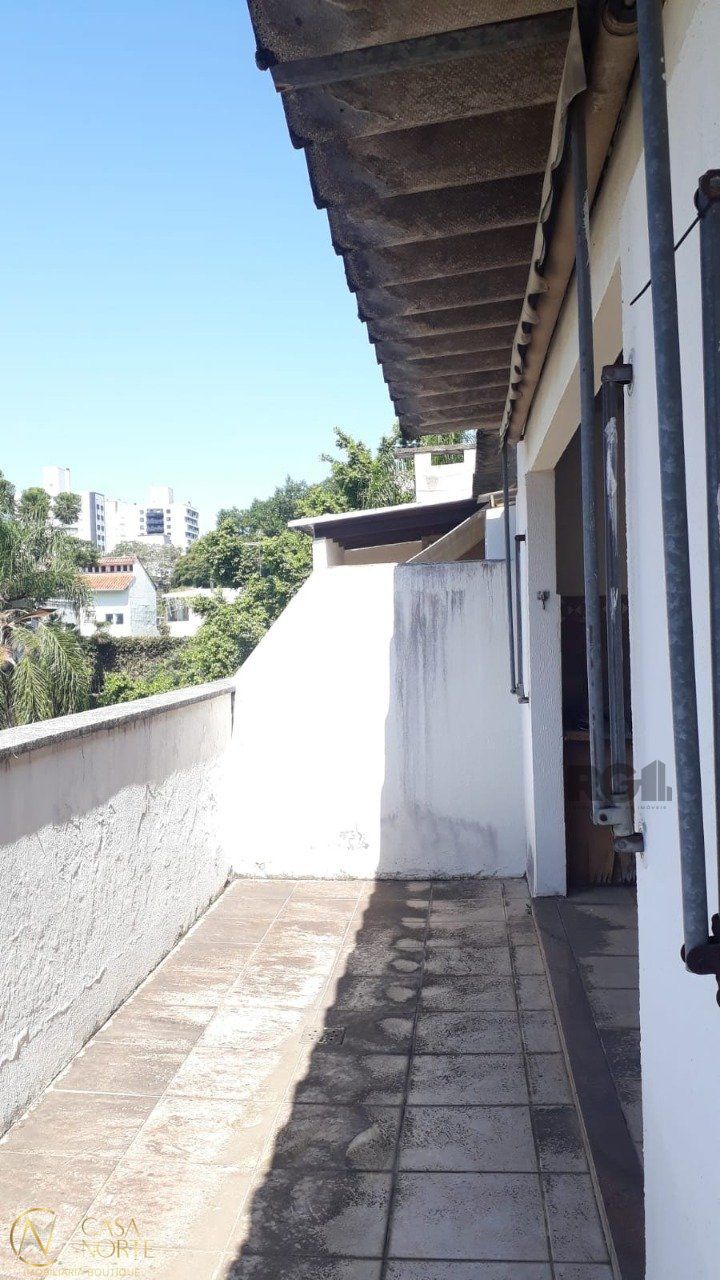 Cobertura à venda com 2 quartos, 94m², 1 suíte, 1 vaga, Avenida Lavras no bairro Petrópolis em Porto Alegre
