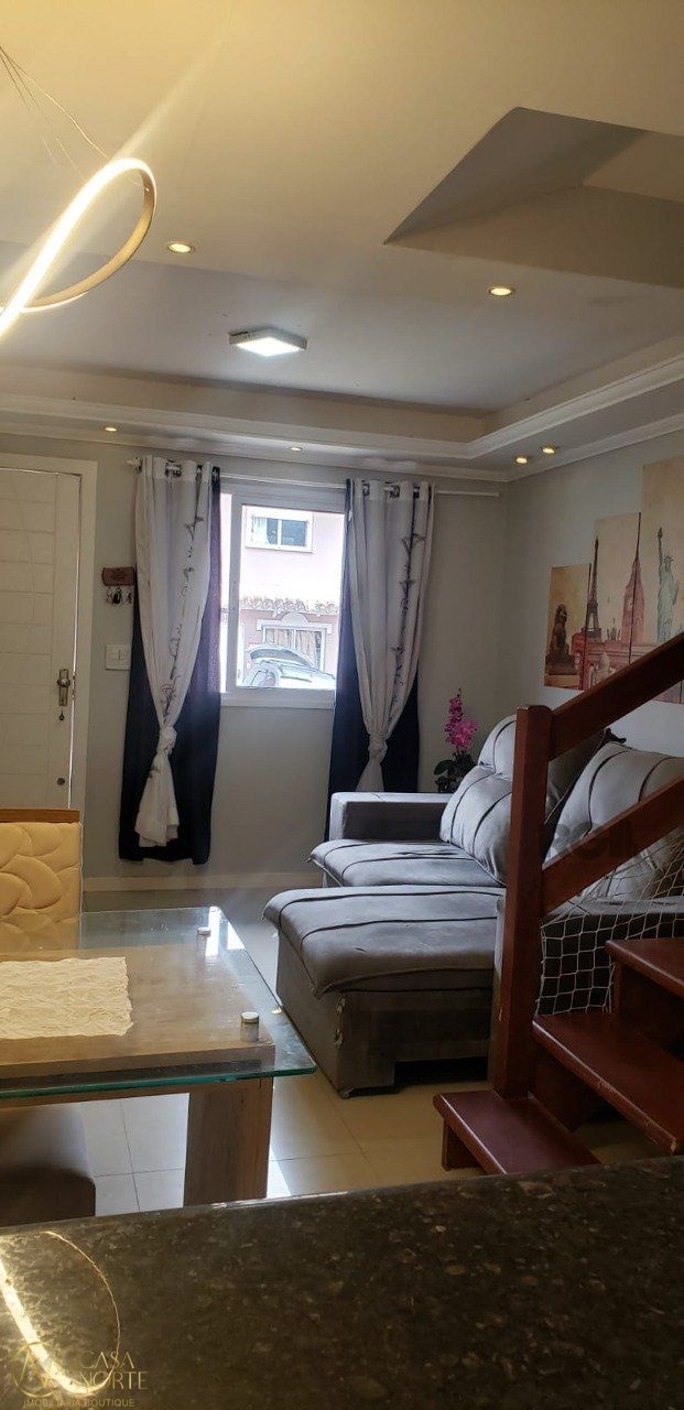 Casa de Condomínio à venda com 2 quartos, 96m², 1 vaga, Rua Giobatta Giuseppe Petracco no bairro Vila Nova em Porto Alegre