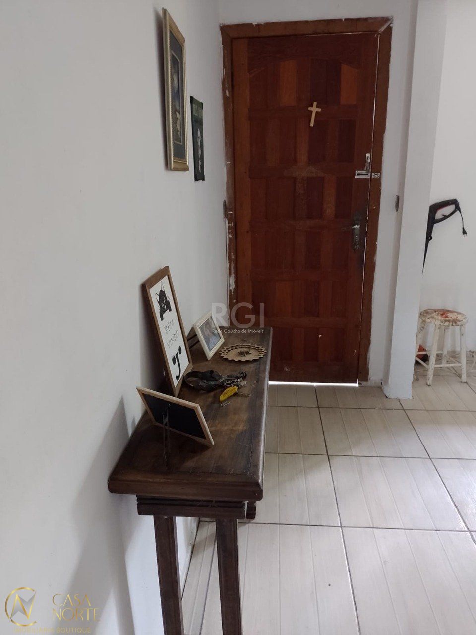 Casa à venda com 4 quartos, 99m², 1 suíte, 8 vagas, Rua Doutor Carlos Walau no bairro Jardim Floresta em Porto Alegre